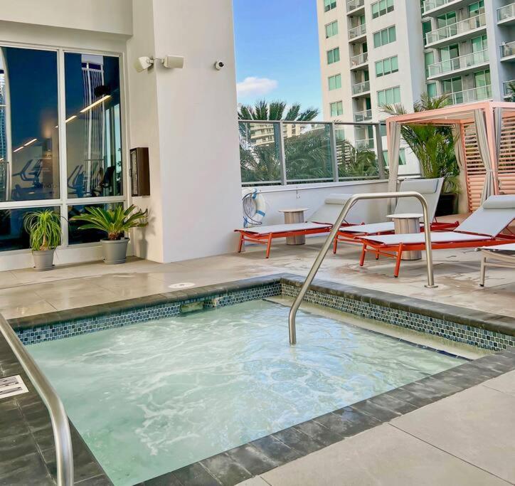 Miami Sunset City View 외부 사진
