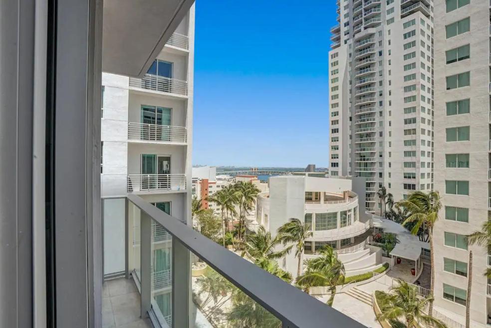Miami Sunset City View 외부 사진